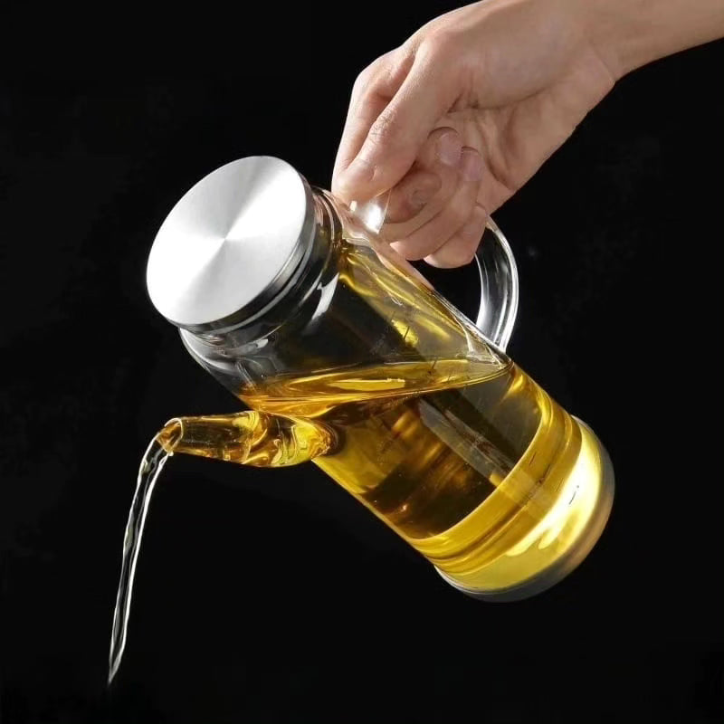 Glass oil/vinegar dispenser/jar with bamboo lid and non-slip rubber base with free labelling stickers