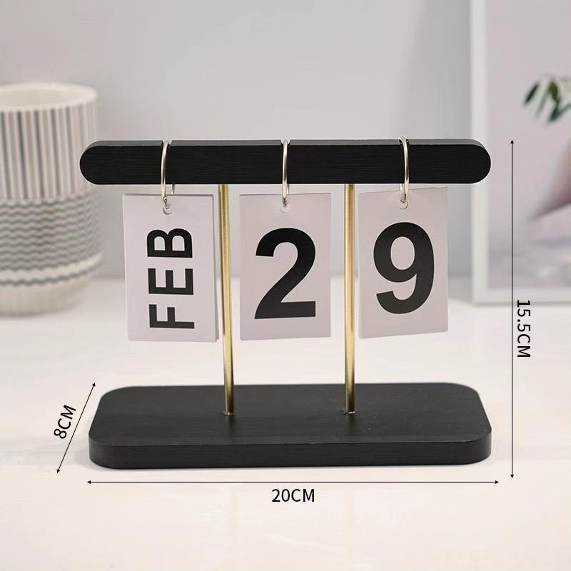 Decorative desk calendar