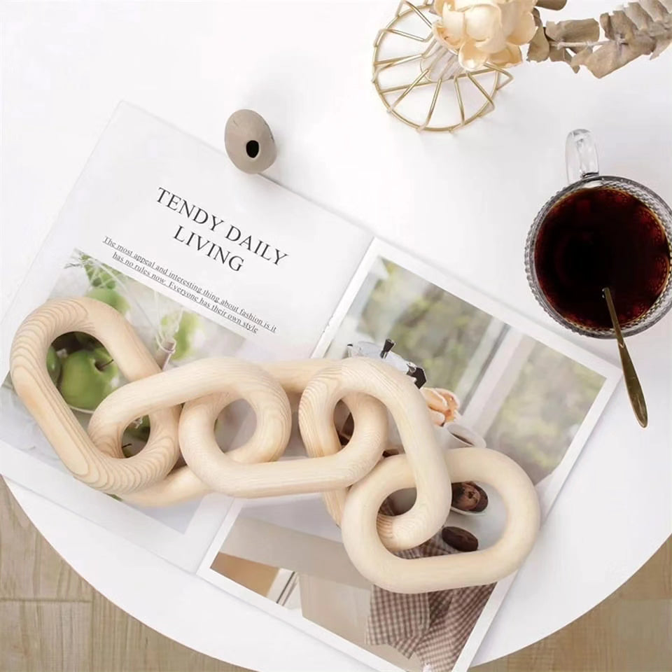 Wooden chain knot decor