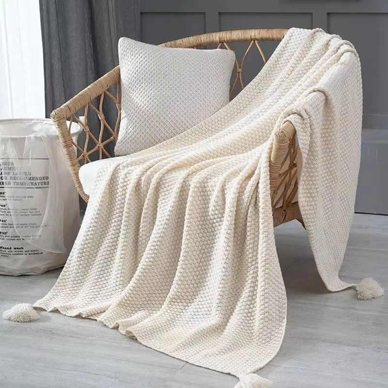 Tassel textured throw blanket