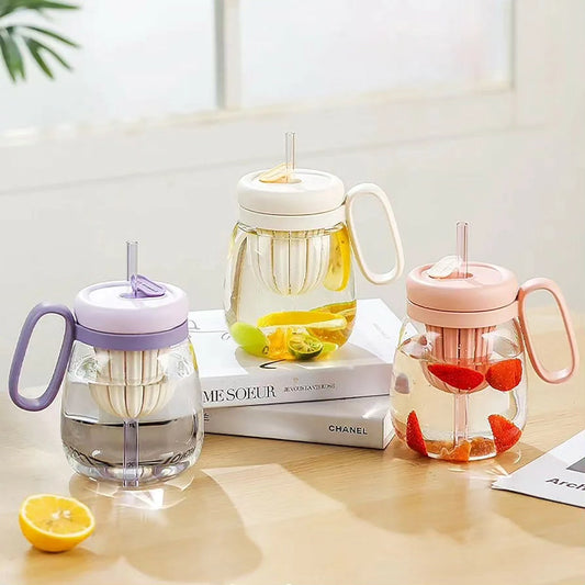 Plastic Water Bottle/Teacup with Infuser and Lid