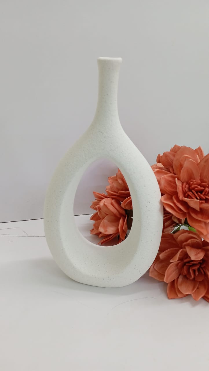 Doughnut shaped vase