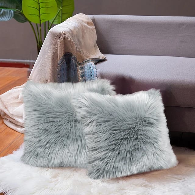 Faux fur throw cases