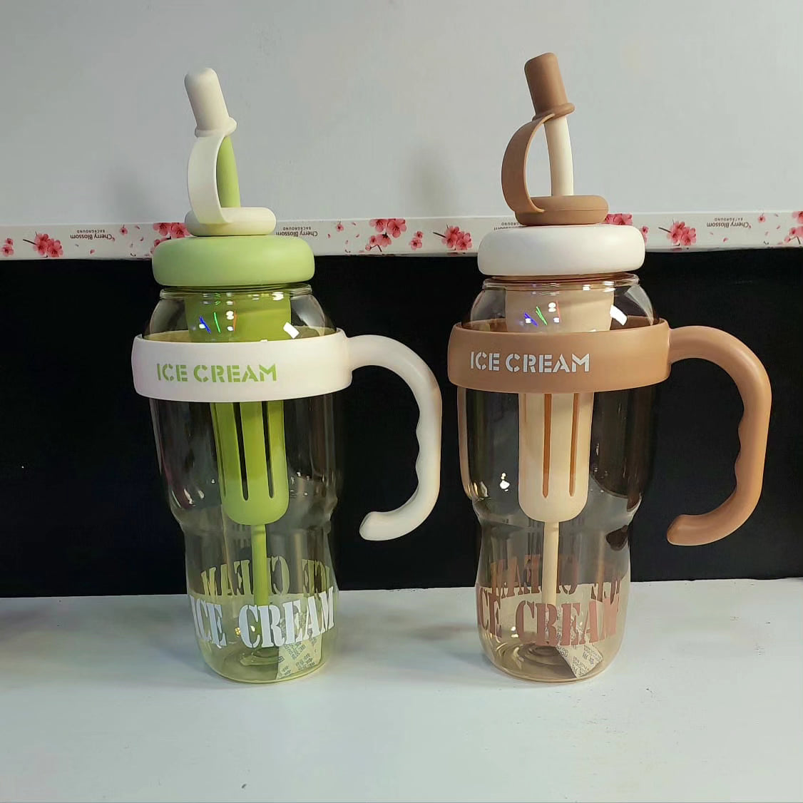 1200ml Cute Water Bottle with Straw