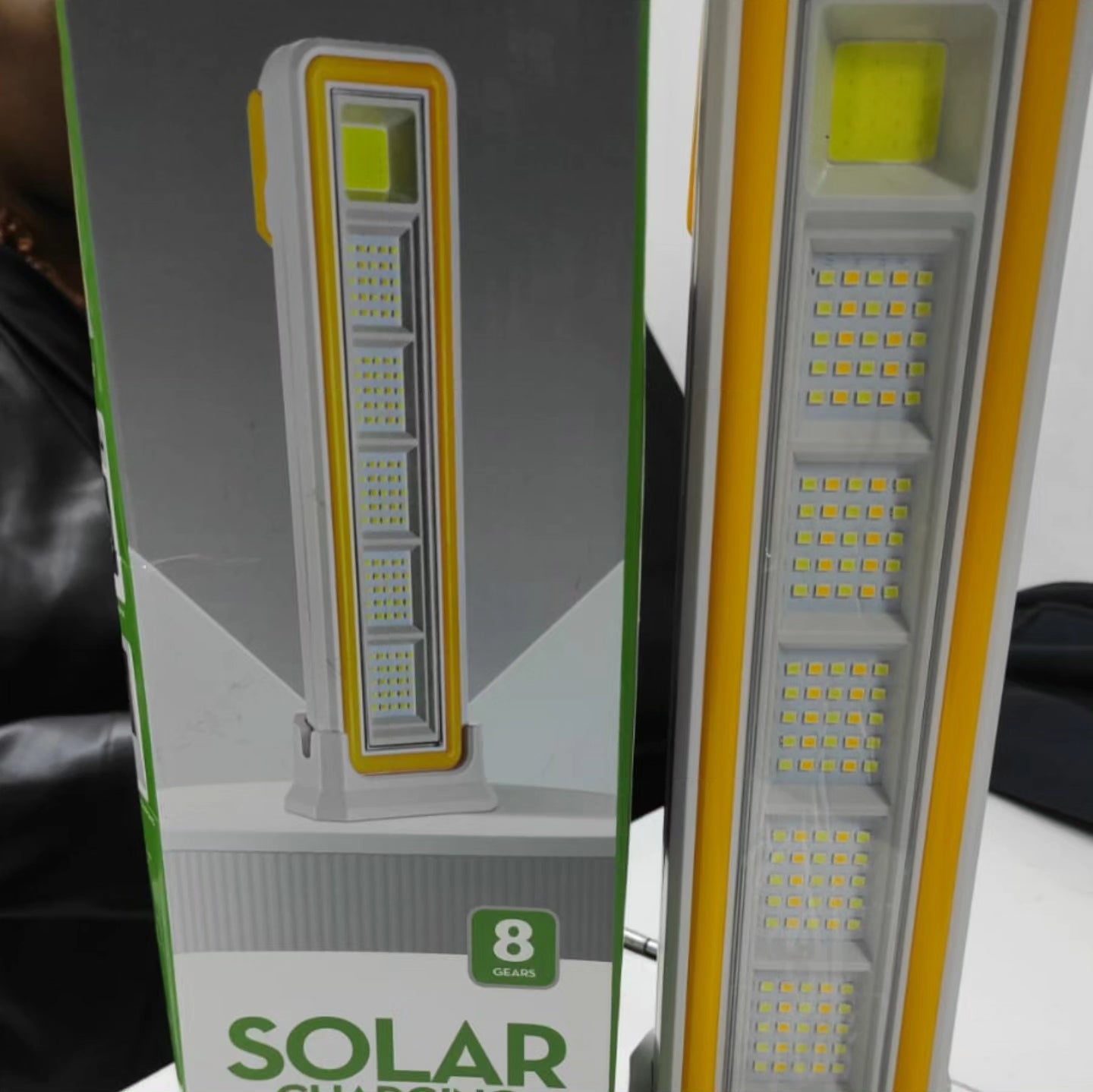 High Bright 100watts Solar Charging Home Emergency Light