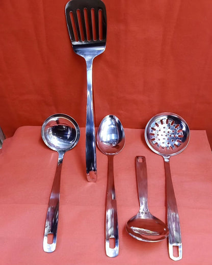 Serving spoons set