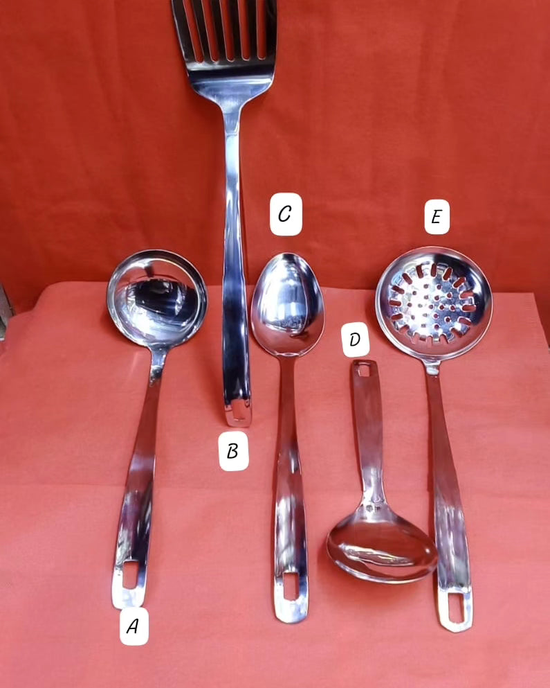 Serving spoons set