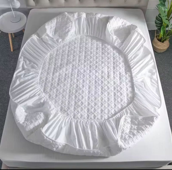 7 by 8 Waterproof Quilted Mattress Protector gha