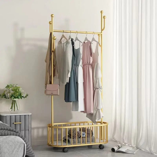 Movable cloth rack with wheels