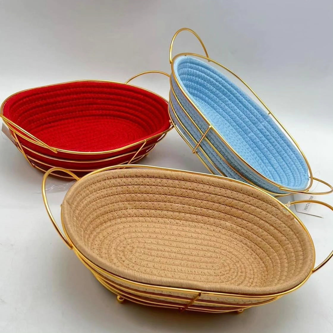 Metal Bread Basket With Wool Bowl