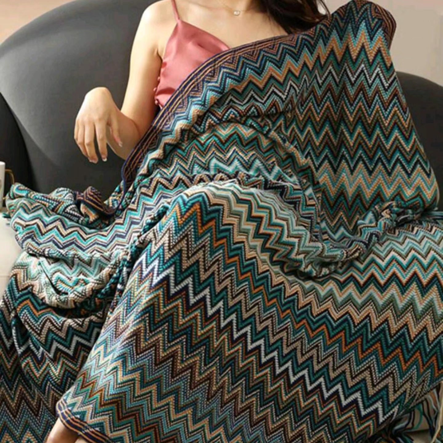 Quality Knitted Throw Blanket eith Tassel