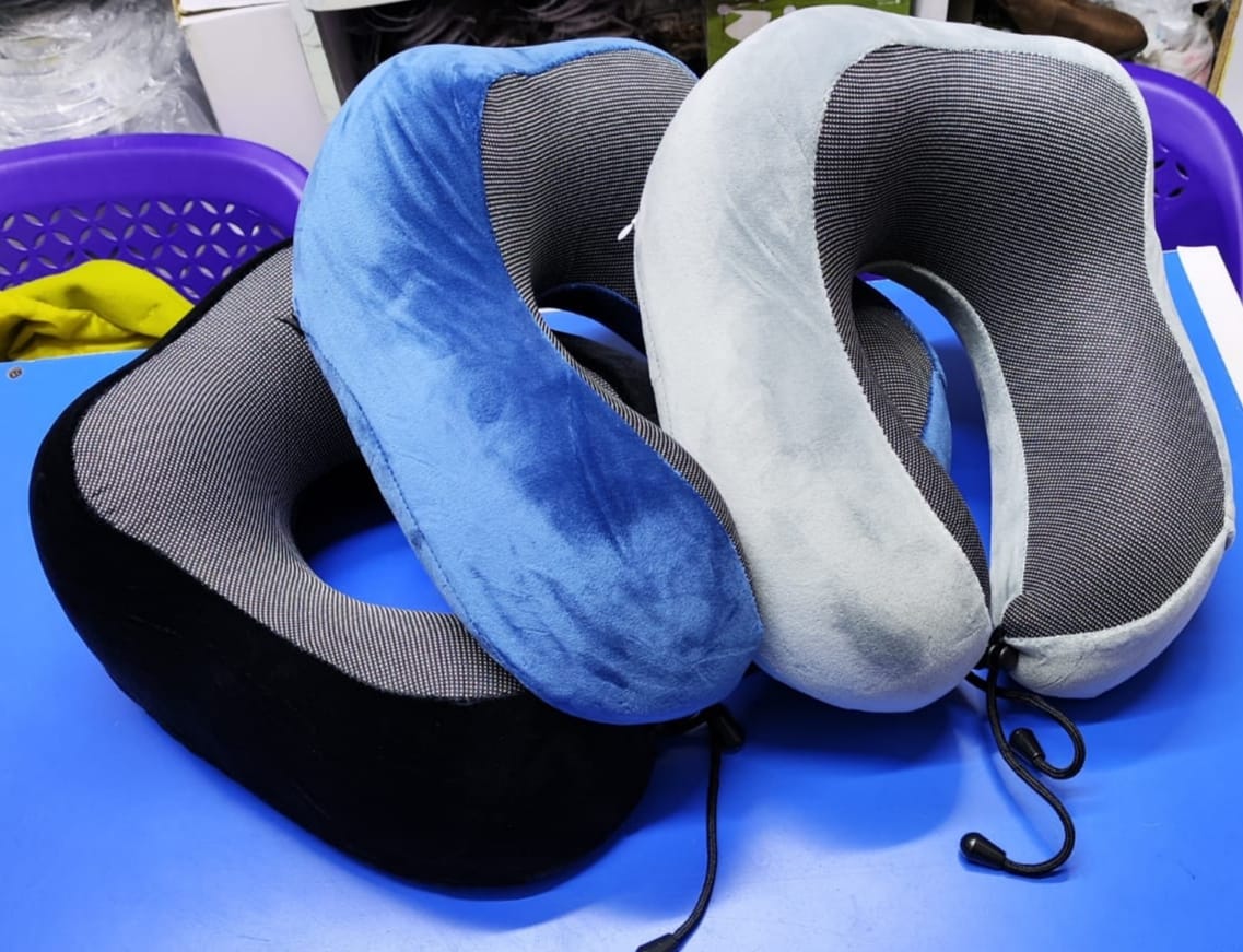 Memory foam travel neck pillow