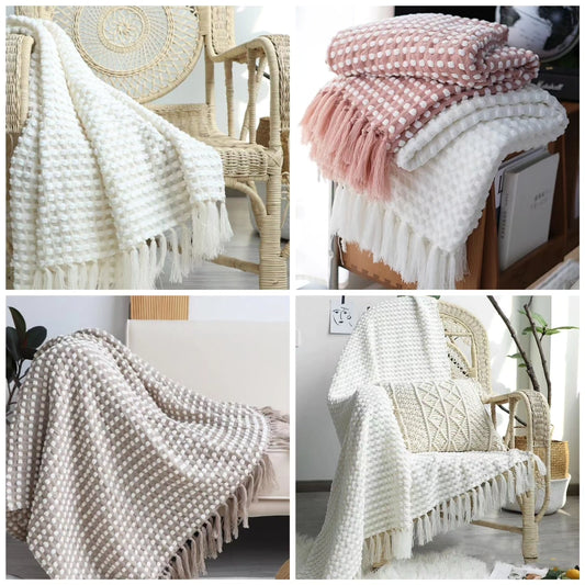 Knitted throw blanket