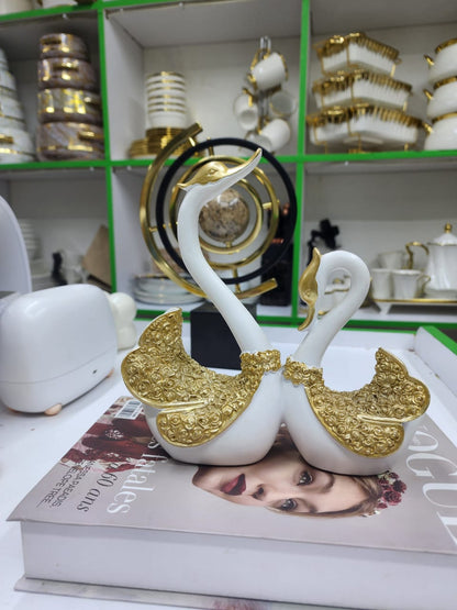 Pair Swan Home decor resin figurine