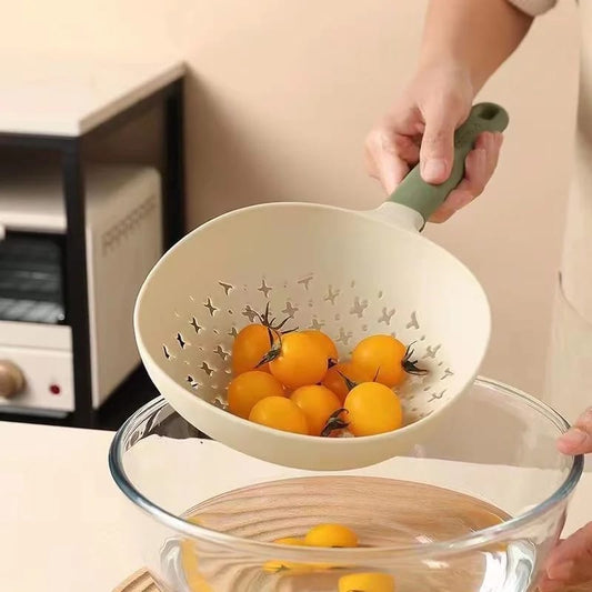 Big kitchen colander with long handle