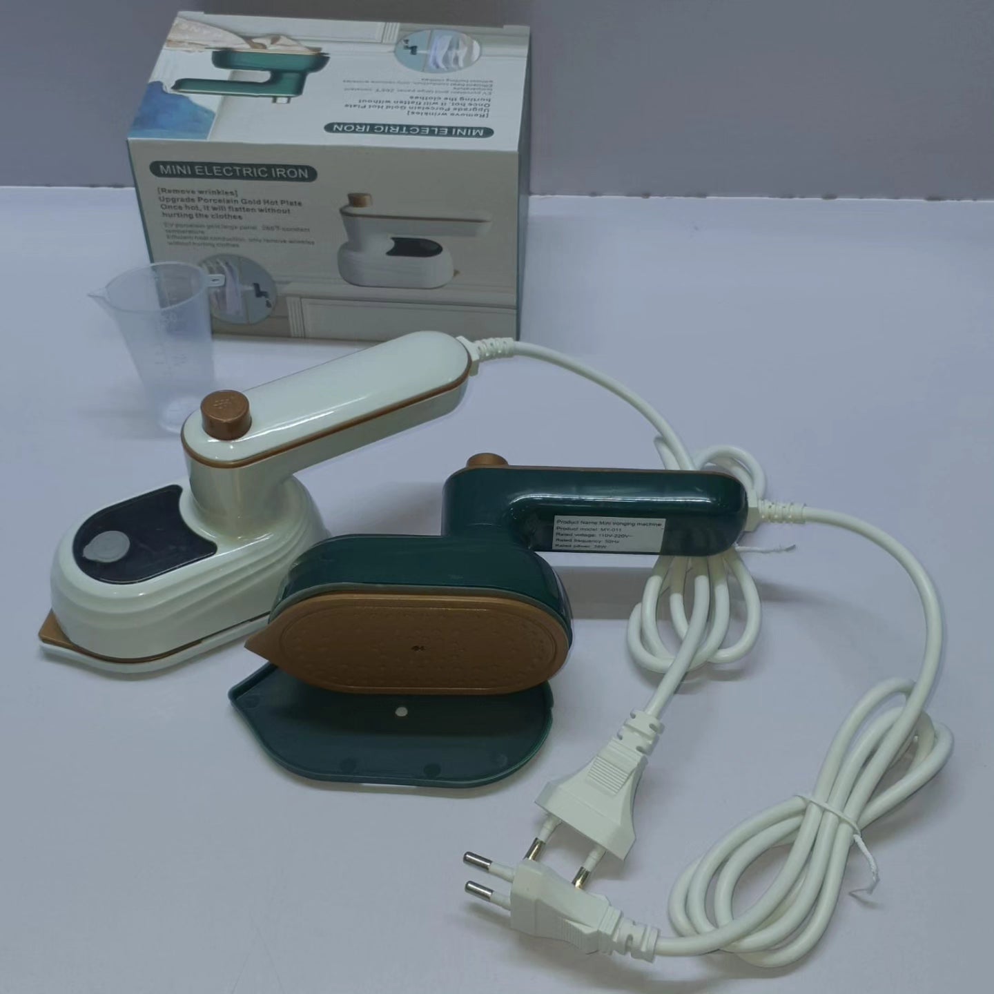 Mini  electric travel iron box