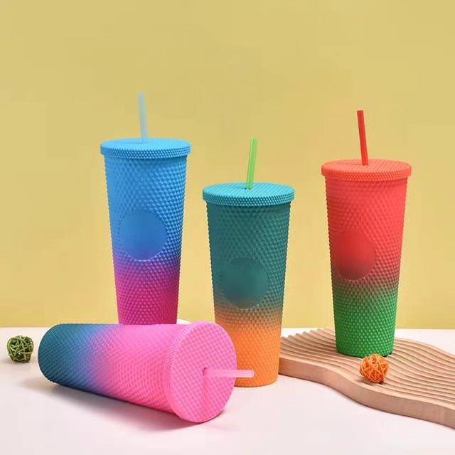 800ml Studded Tumbler with Lid and Straw