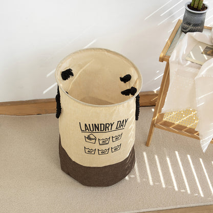 Laundry basket with handle