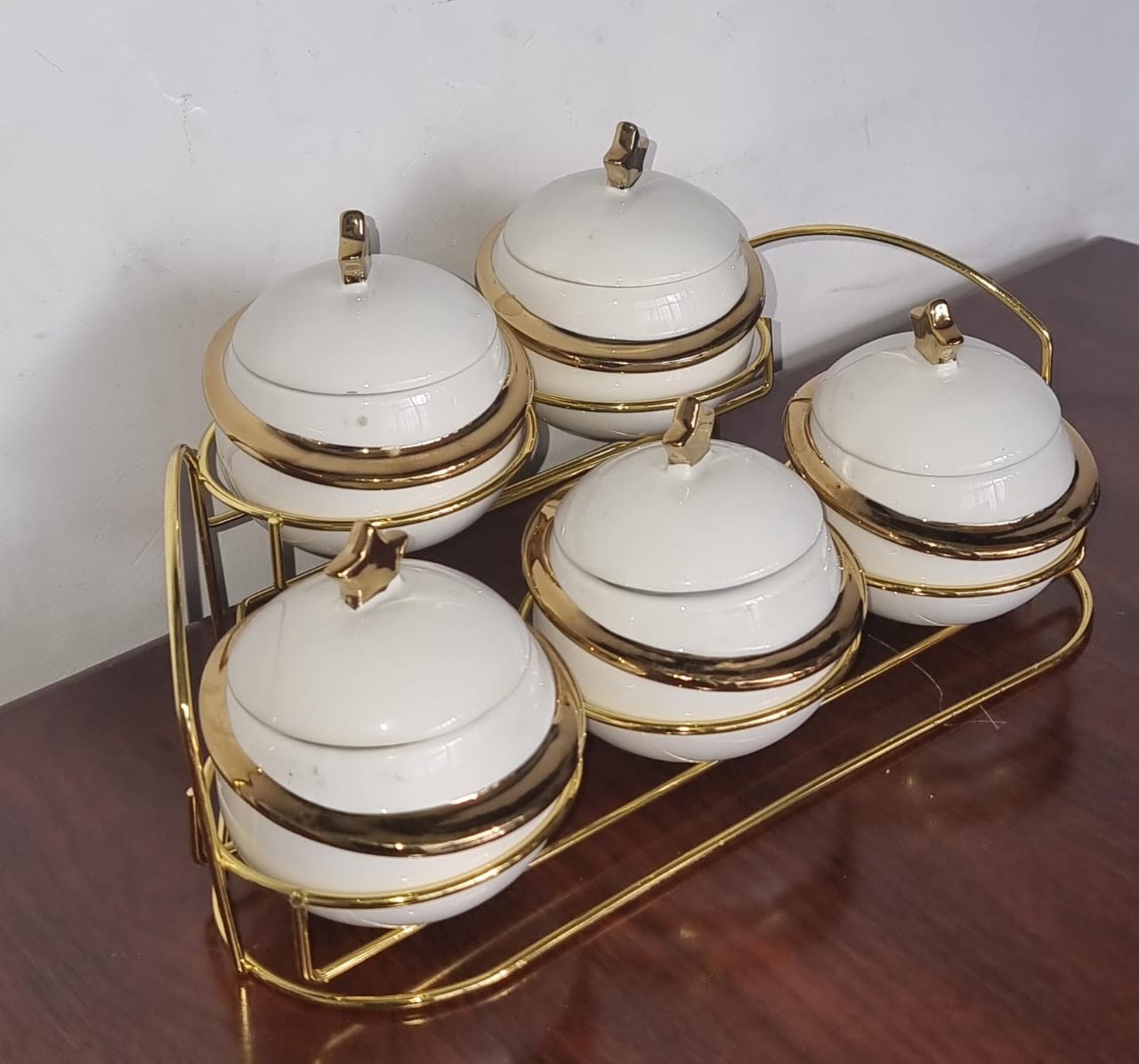 Set of 5 sugar spice set with lids and gold stand