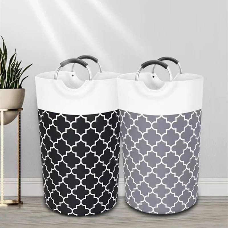 Laundry basket with metallic handle