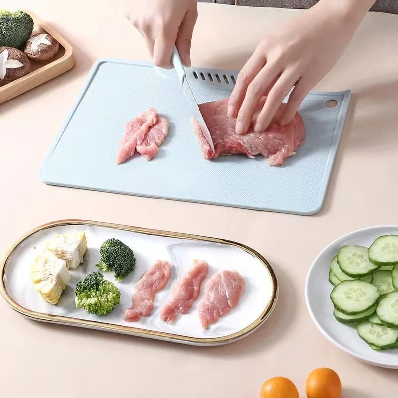 Antislip Cutting Board and Knife