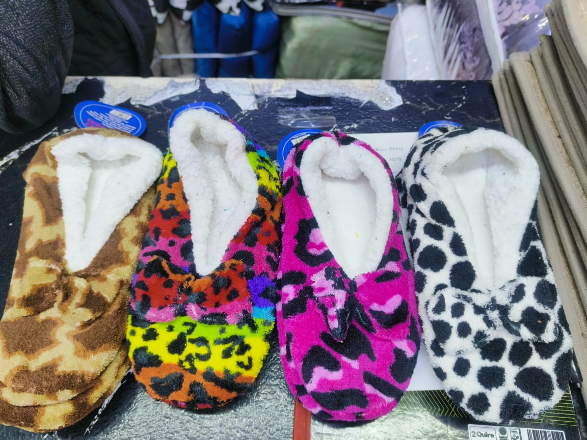 Indoor warmers slip ons