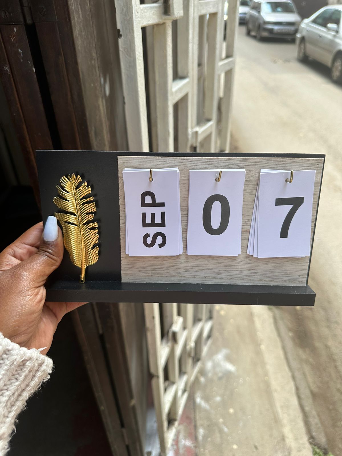 Wooden reusable calendar