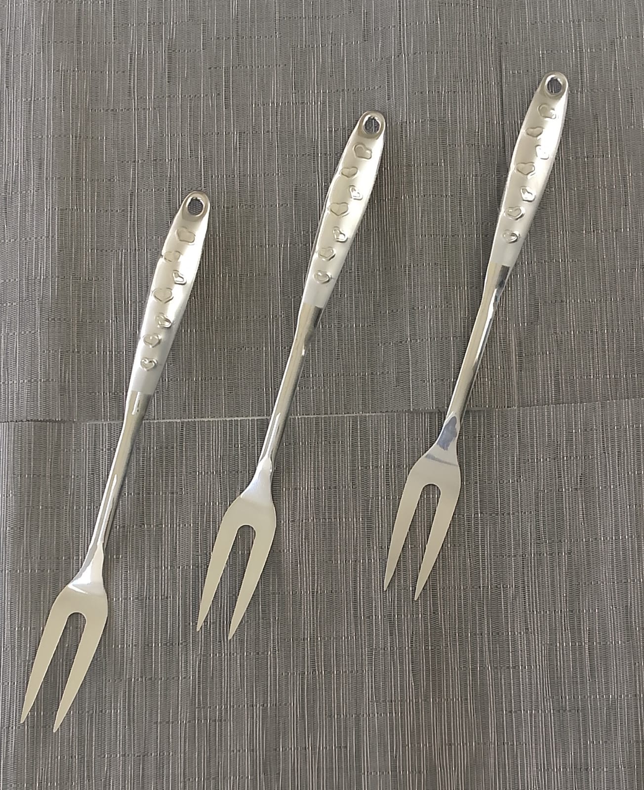 Stainless steel silver serving spoon available in 4 types (soup, short, long , or meat grill