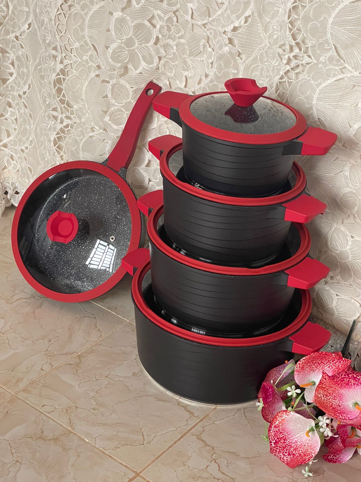 Heavy cookware set