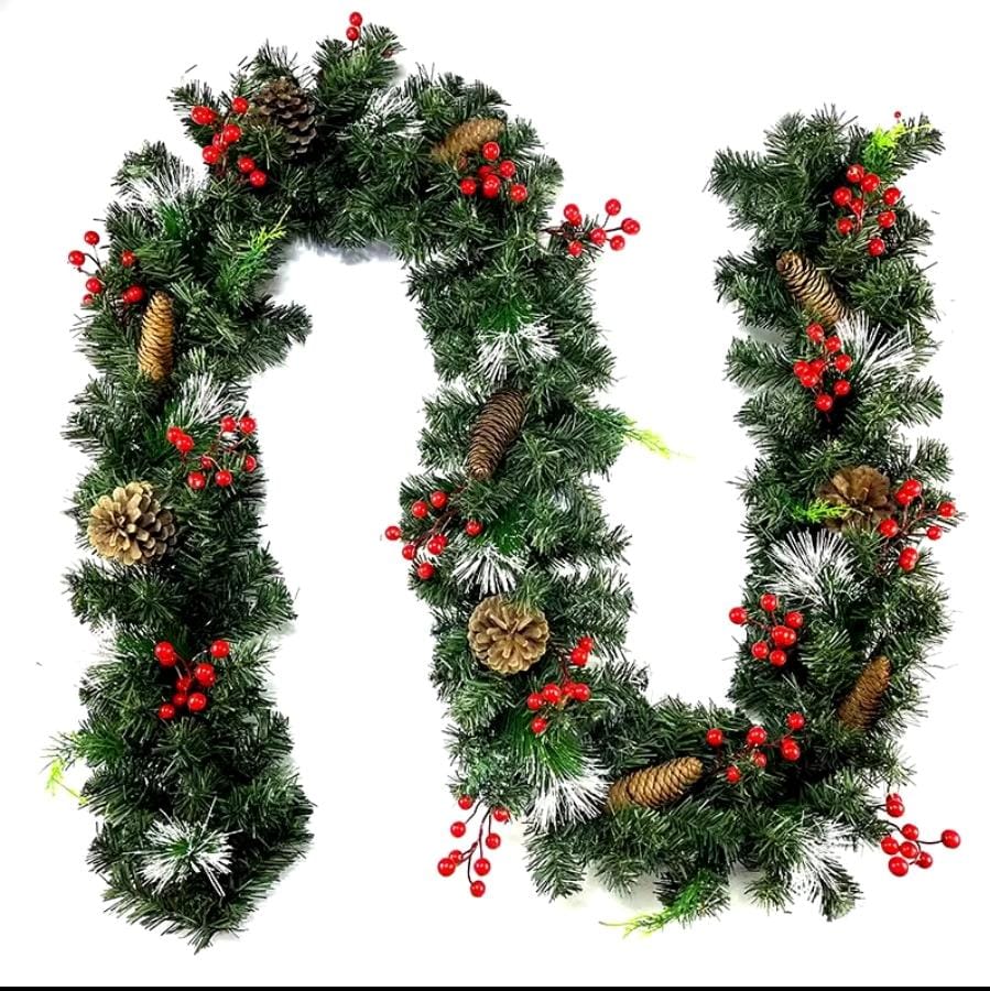 2.7M long Christmas garlands with lights Green with red berries