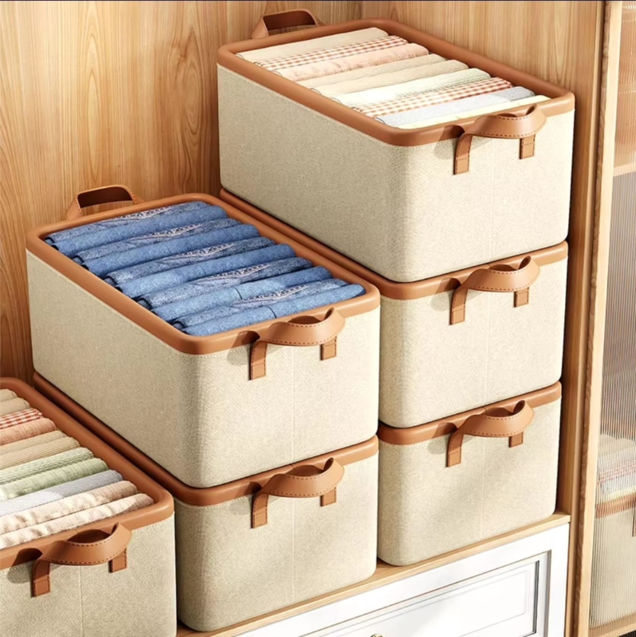 Foldable clothes organizer