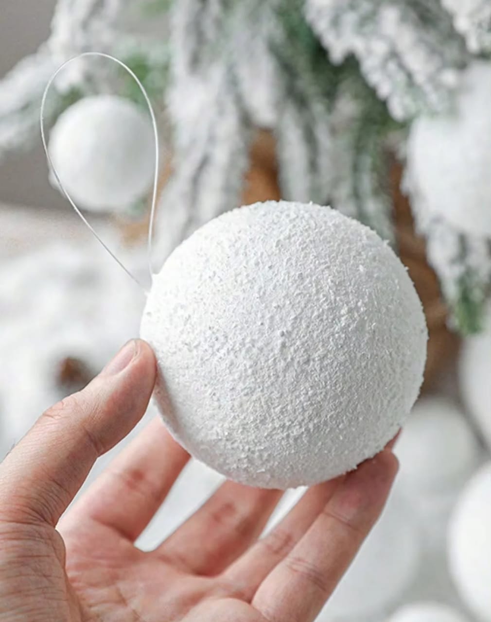 6pc Snow White Christmas decor balls