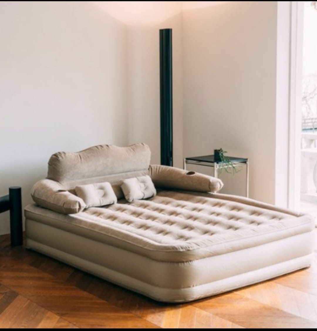 Double king-size inflatable bed