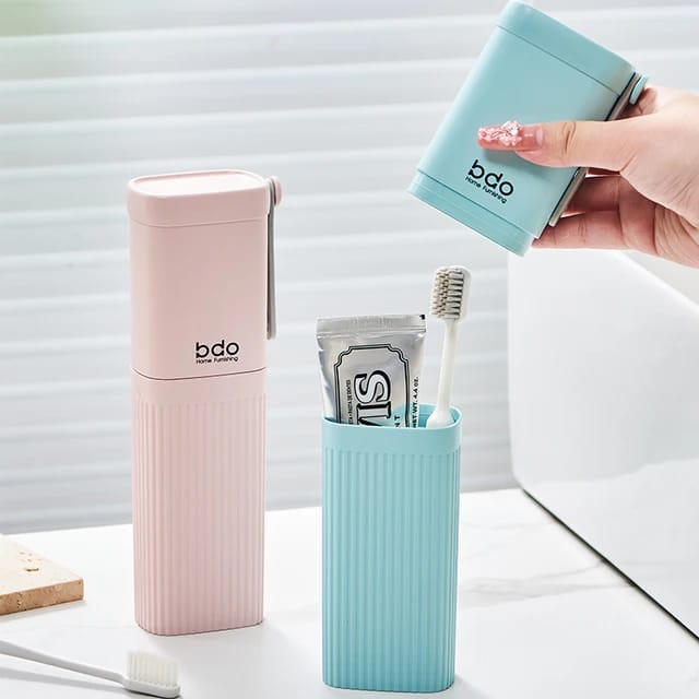 Portable travel toothbrush/toothpaste holder