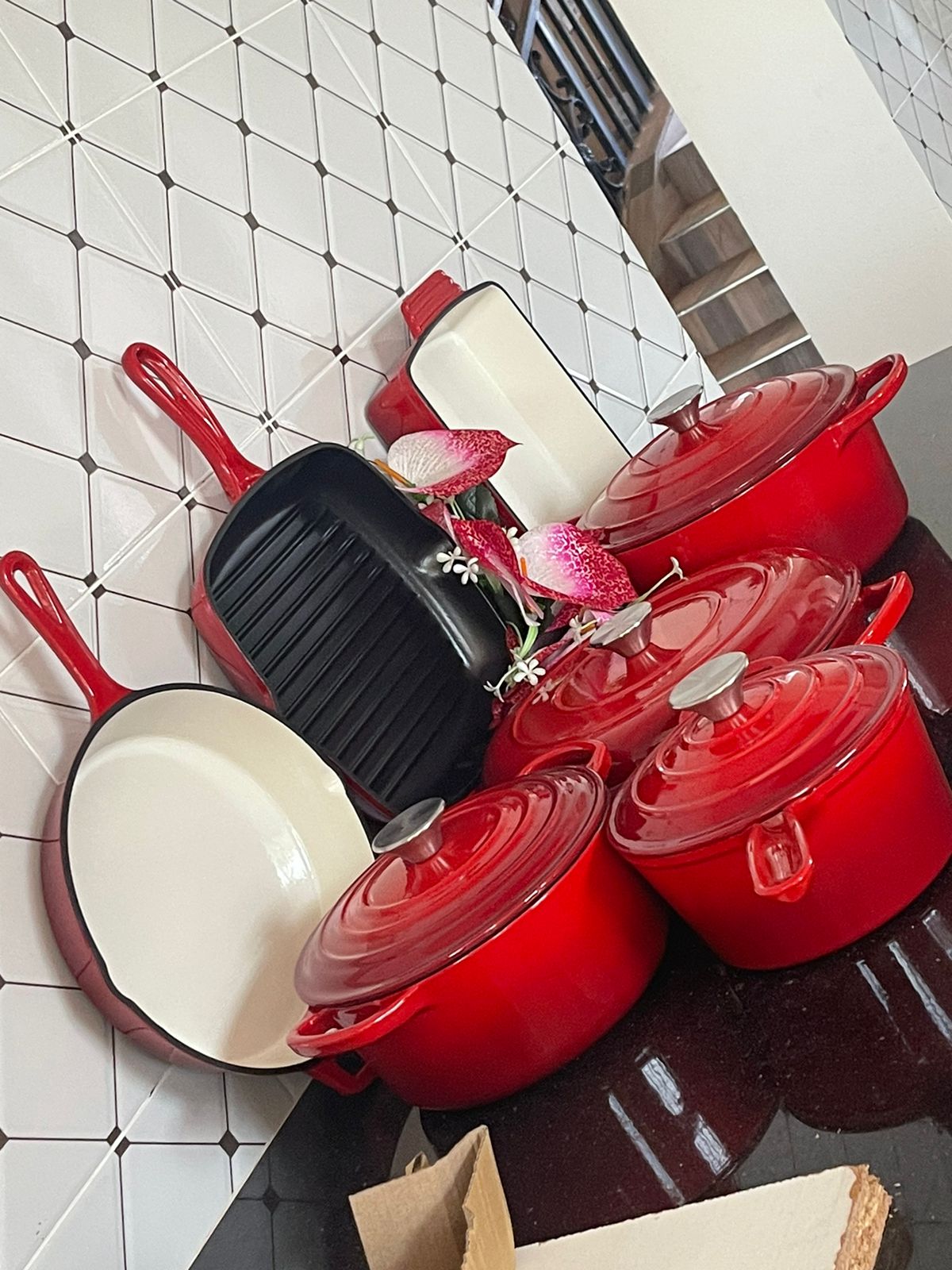 Enamel cast iron cookware