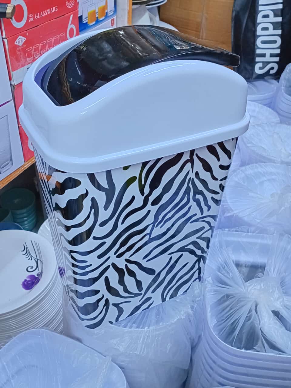 *10litres unique dustbin