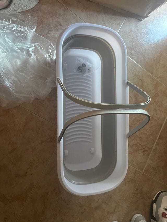 Collapsible foldable  bucket