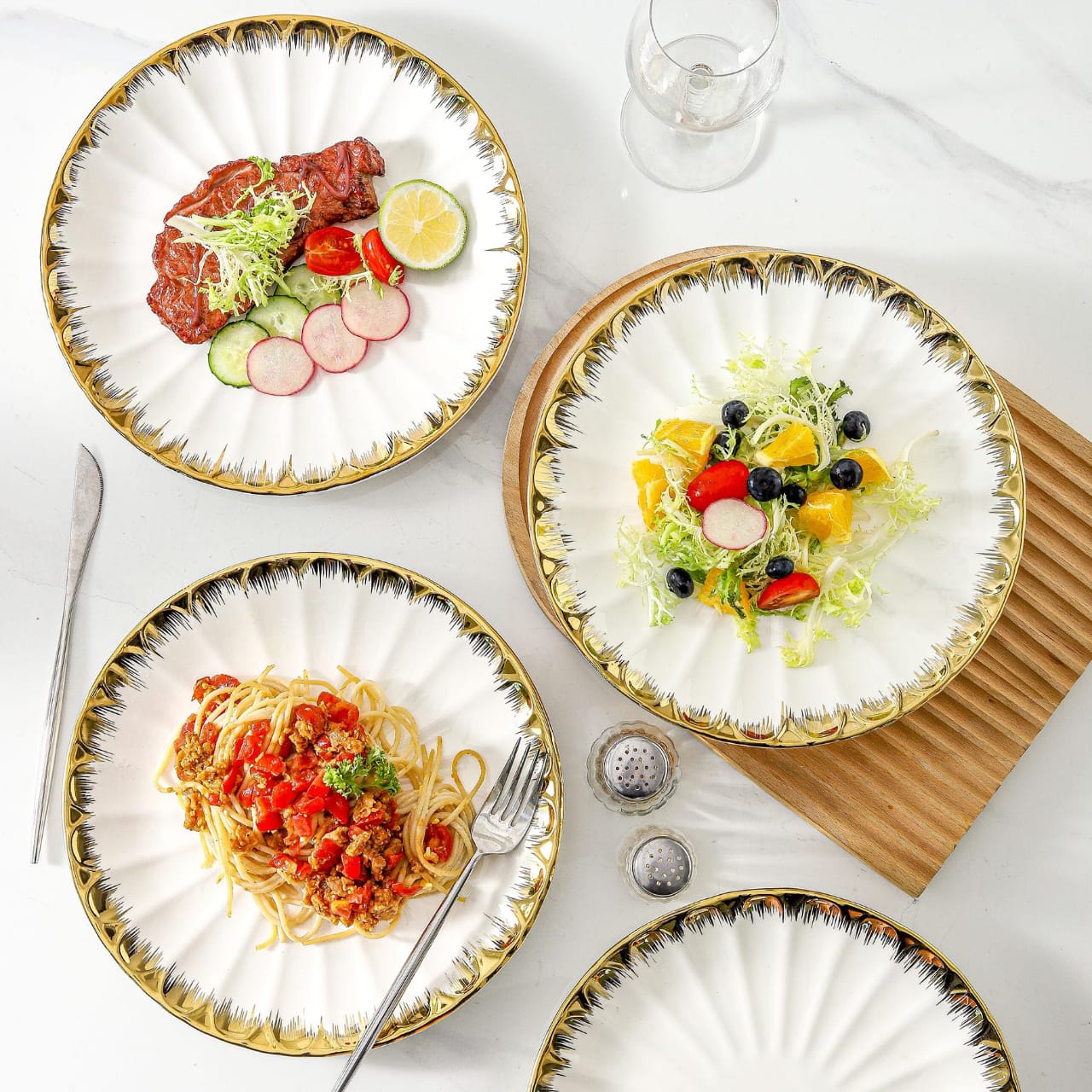6Pc Ceramic dinner plate with gold detail