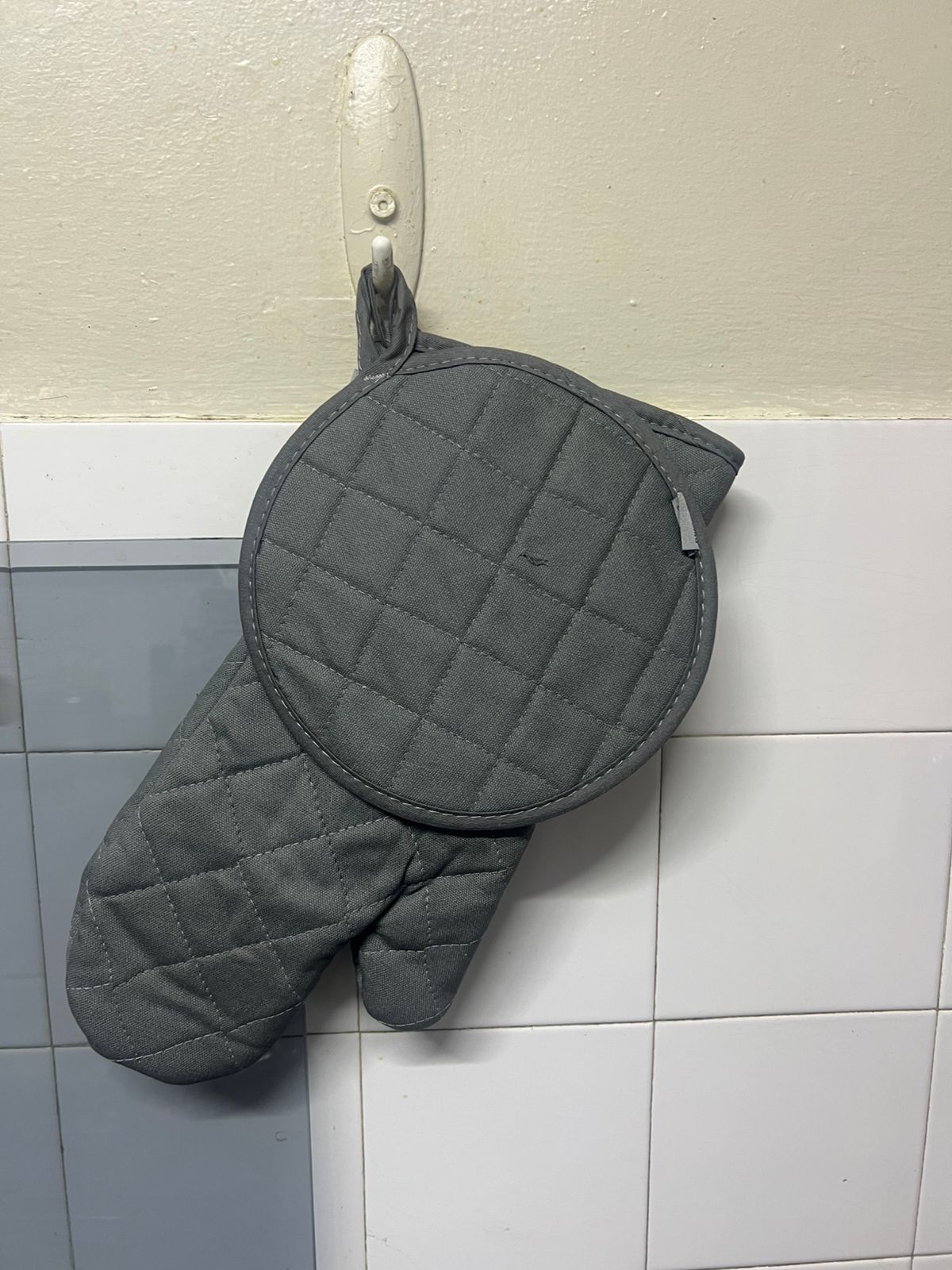Oven Gloves and mitten pot holder