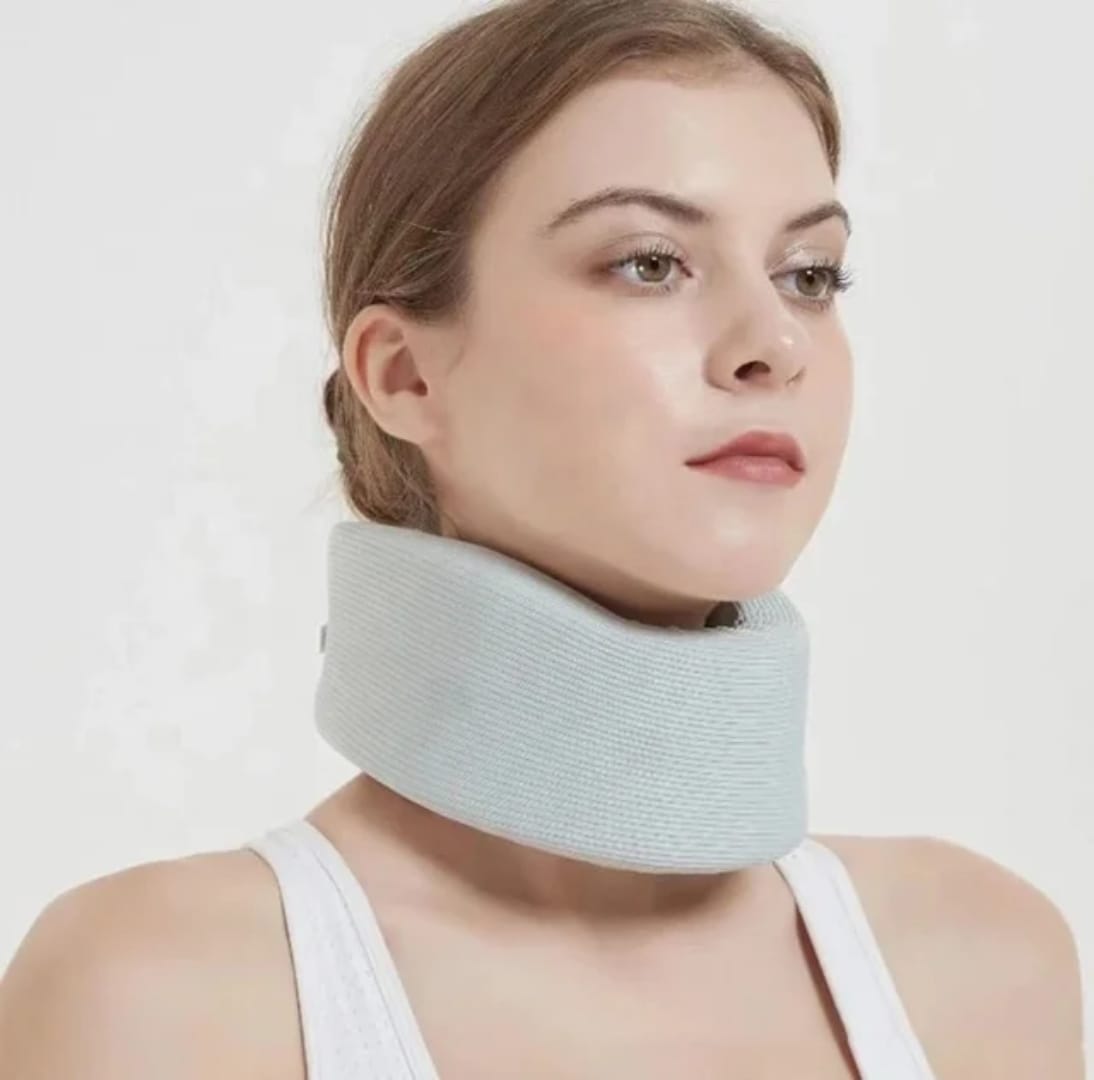 Travel neck pillow