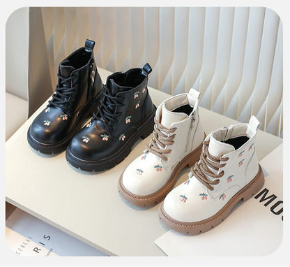 Kids elegant boots