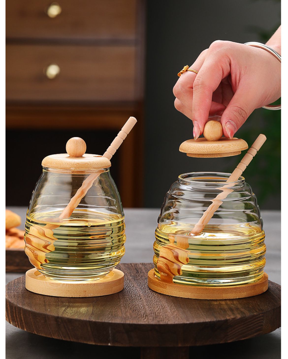 Honey dispenser