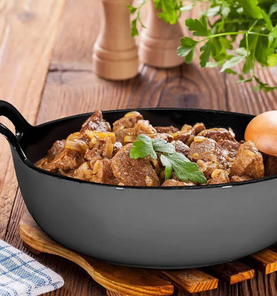 Pre -seasoned Pure Cast Iron Flat Bottom  Wok with Wooden Lid
