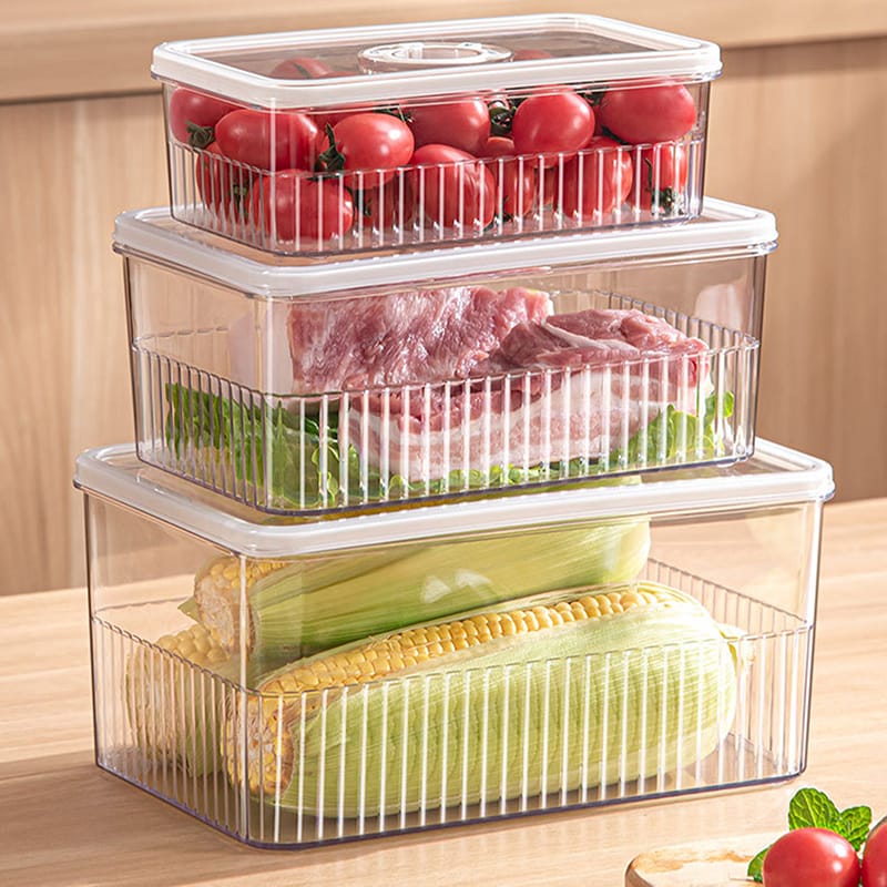 Set of 3 clear food containers 