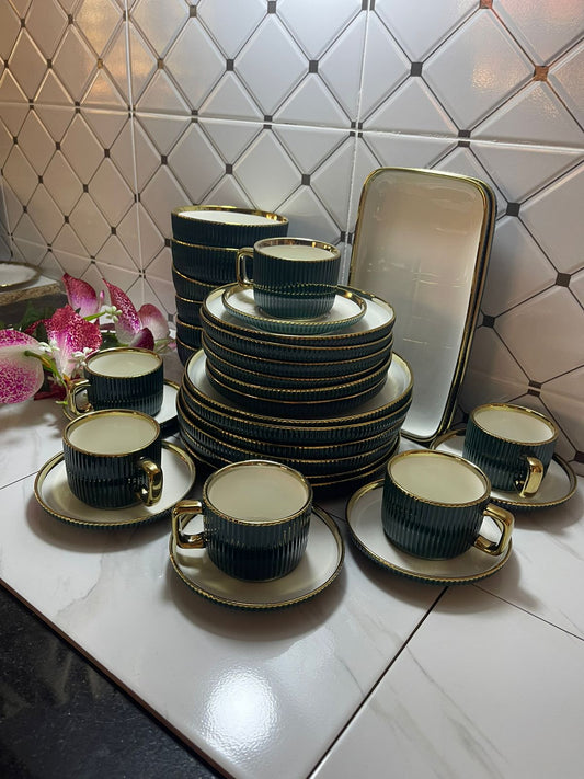 Gold rim dinner set