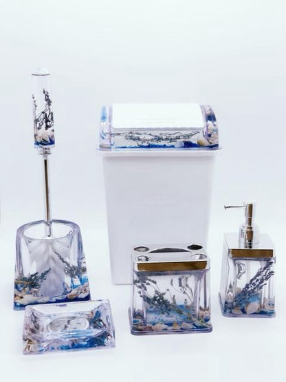 Bathroom accessories set