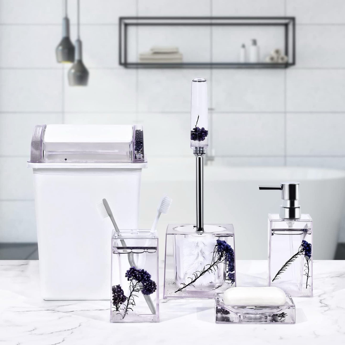 Bathroom accessories set