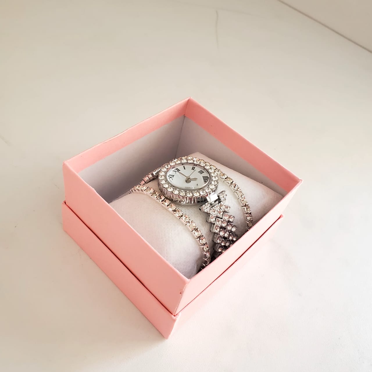 Ladies Watch With Bracelet Gift Set