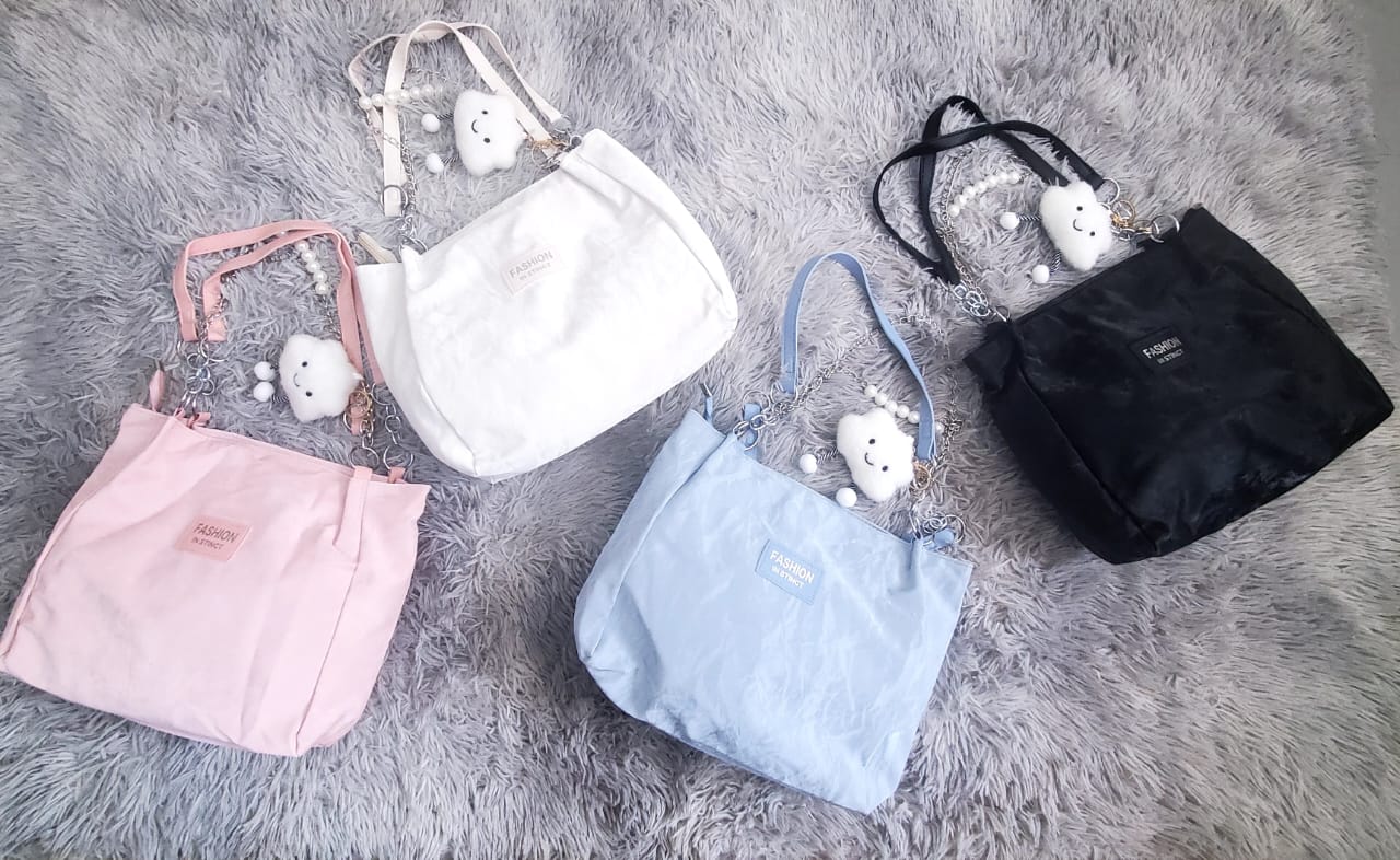 Pearl handbag/tote bag