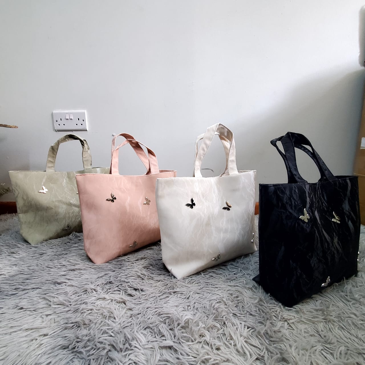Tote bag